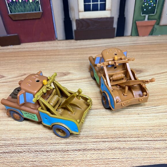 Lot of 4 Disney Pixar Car Tow Mater Radiator Springs Trucks - Picture 12 of 15